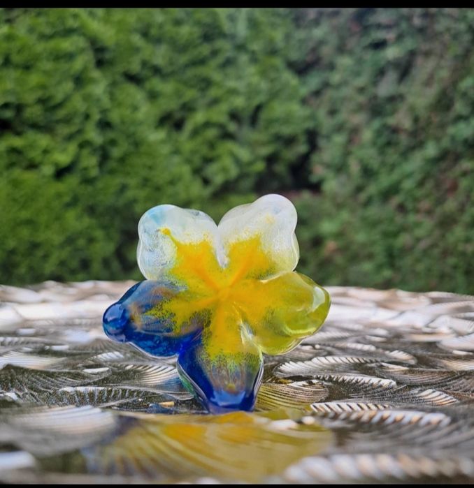 Szklany uroczy kwiat