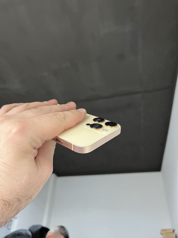 Apple iphone 15 Pro 64 gb gold айфон xr 100% акб