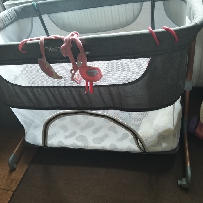 Łóżeczko dostawne Momi Smart Bed rezerwacja