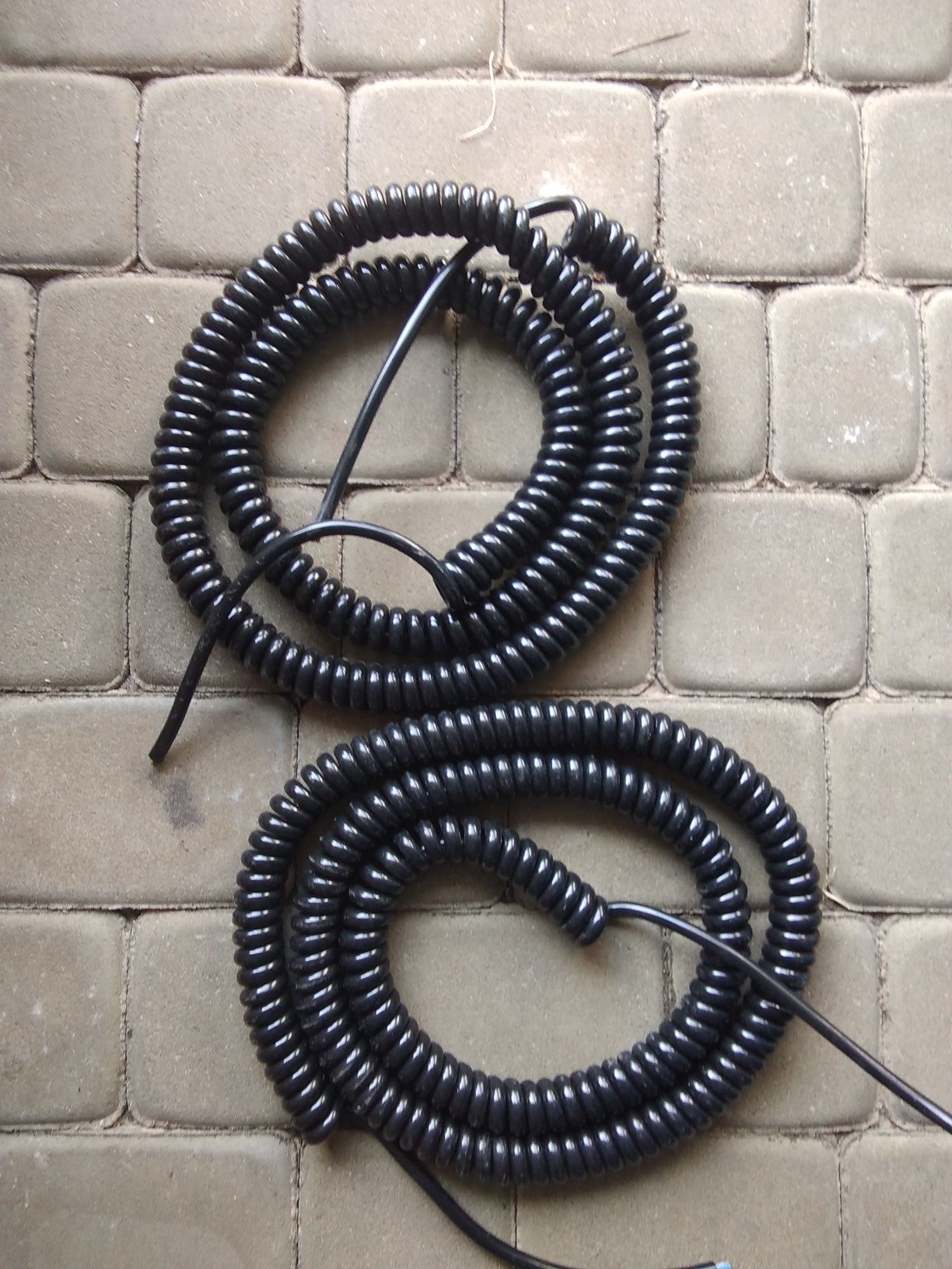 Przewód spiralny  , sprężynowy kabel . Do przyczepy , przyczepki