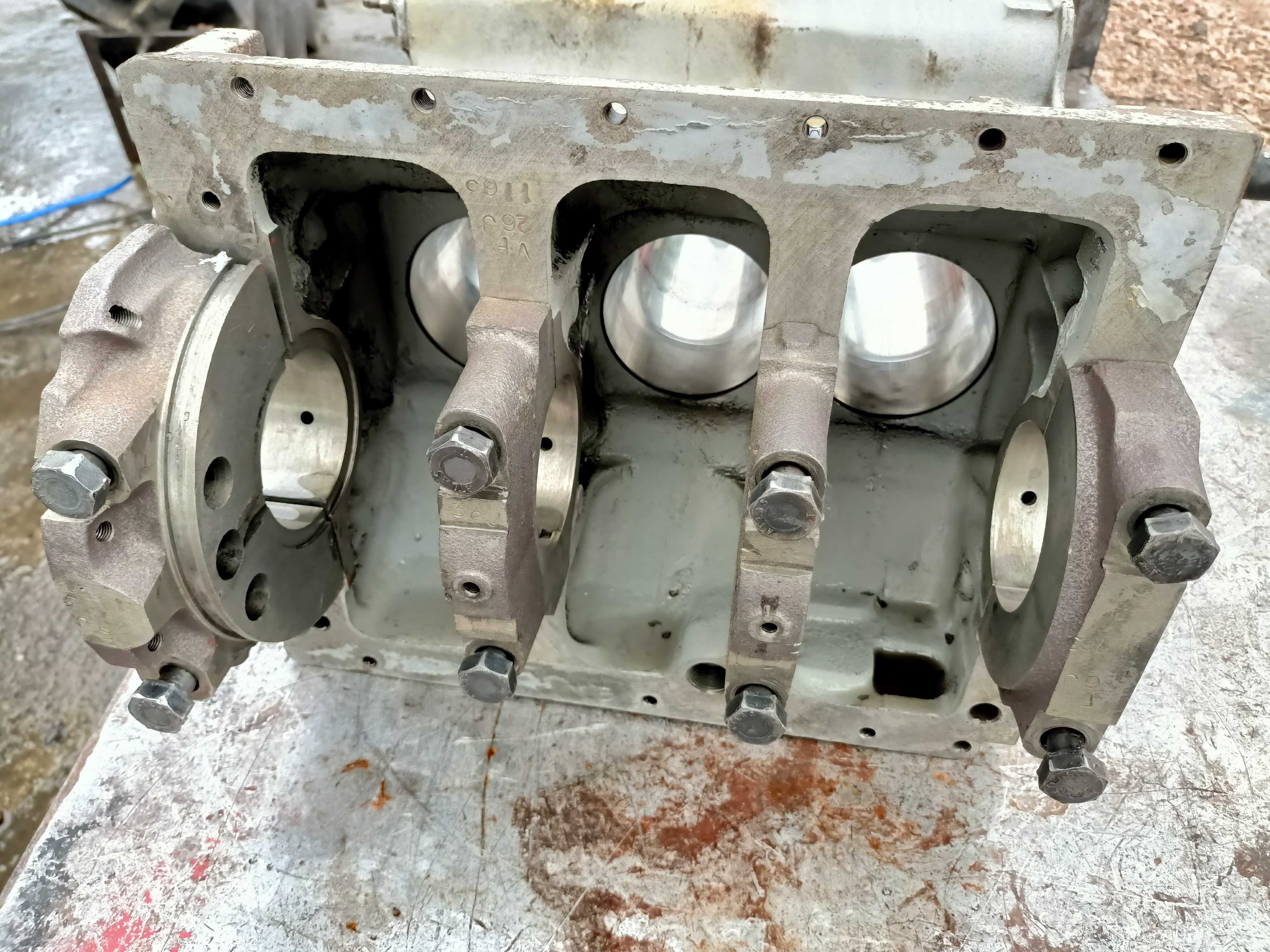 blok silnika korpus ursus mf massey ferguson c360 3P mf 255,235,3512