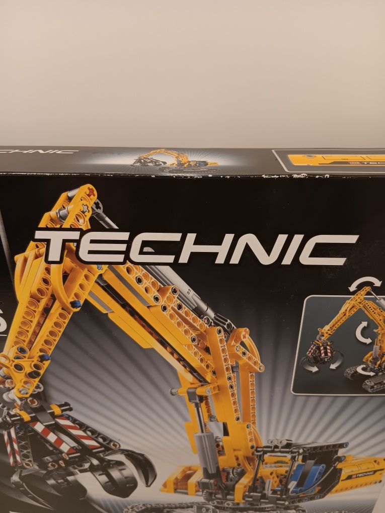 Nieotwarte Lego Technic 42006 - Koparka