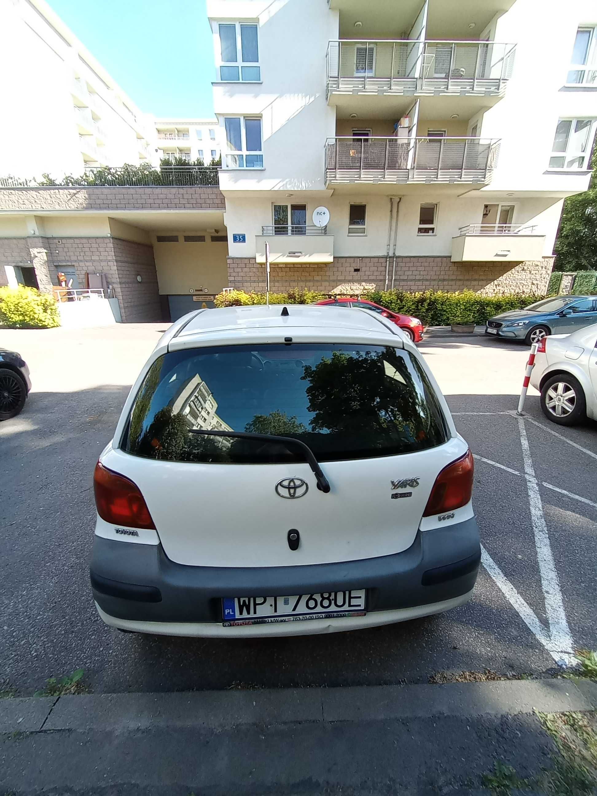 Toyota Yaris I Biały