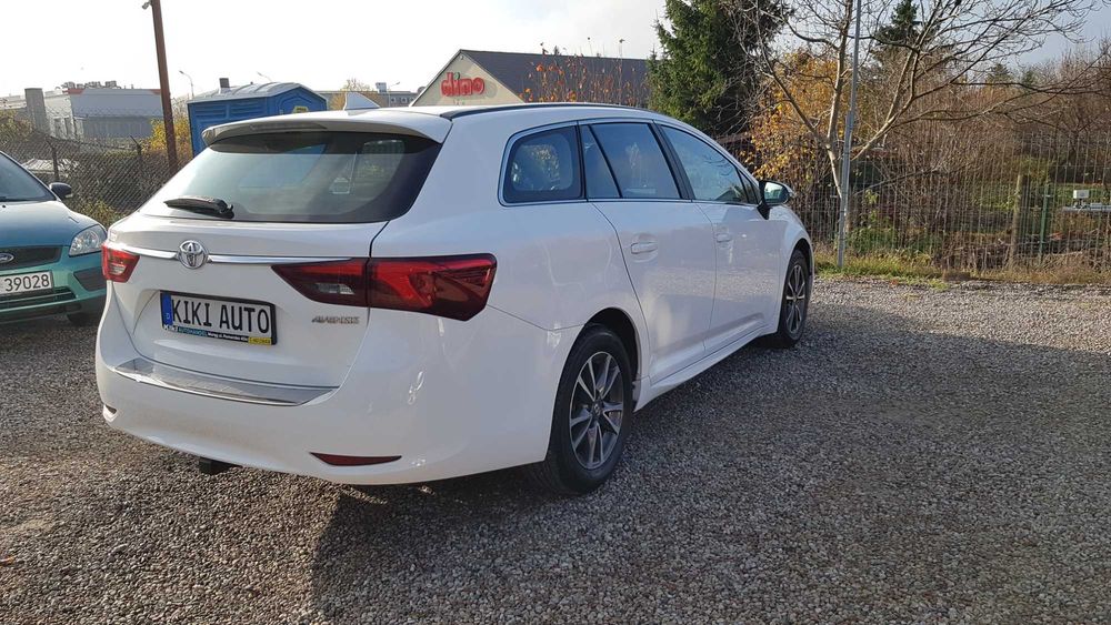 Toyota Avensis 1.8 Benz 147KM Sprowadzona Gwarancja