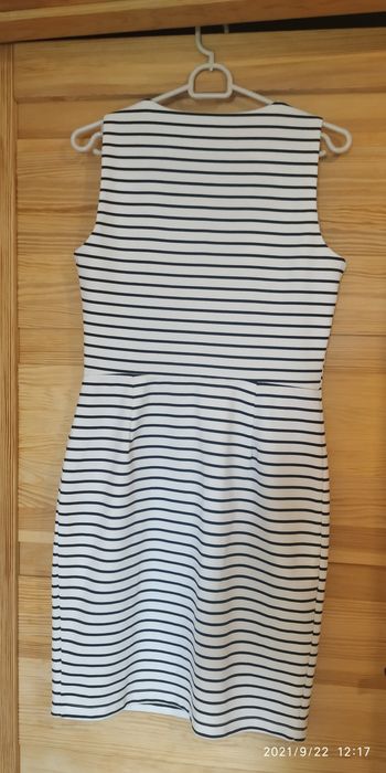 Sukienka w paski Papaya