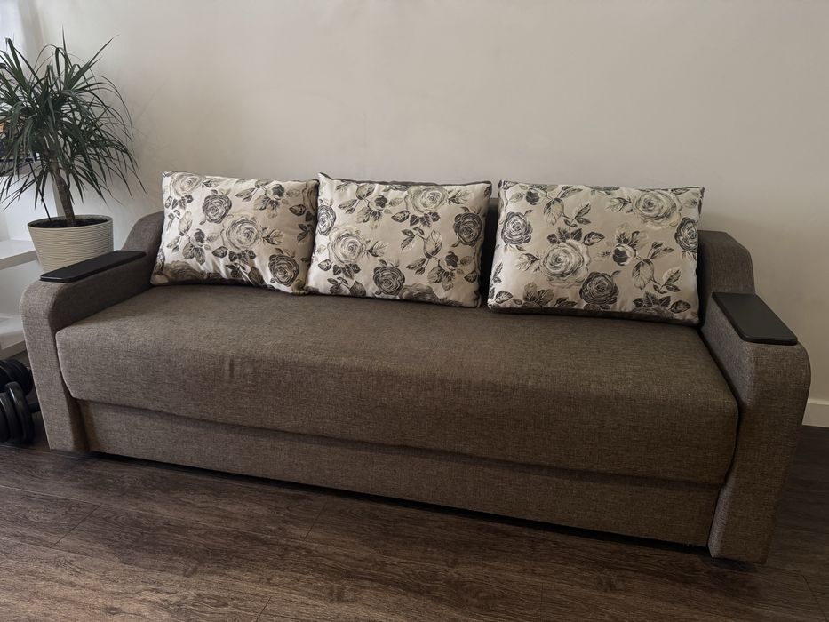 Продам розкладний диван в чудовому стані