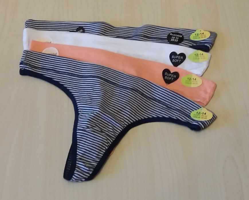 .   Stringi Nowe