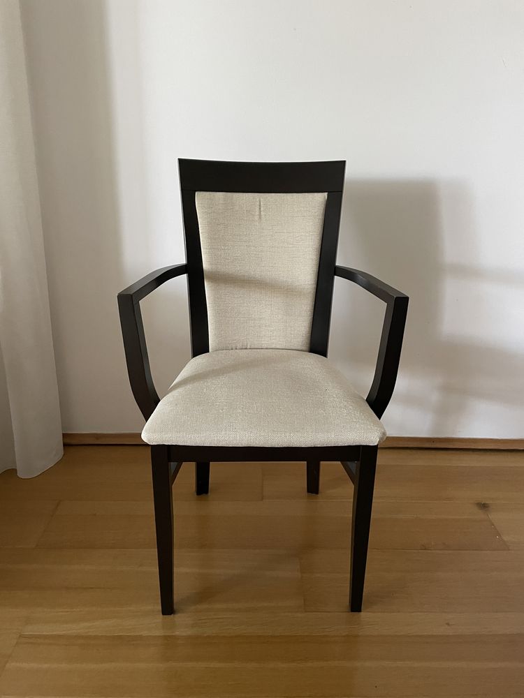 Fotel drewniany z tapicerką klasyczny