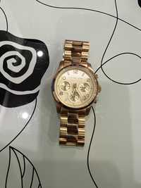 Michael Kors model: MK 5055