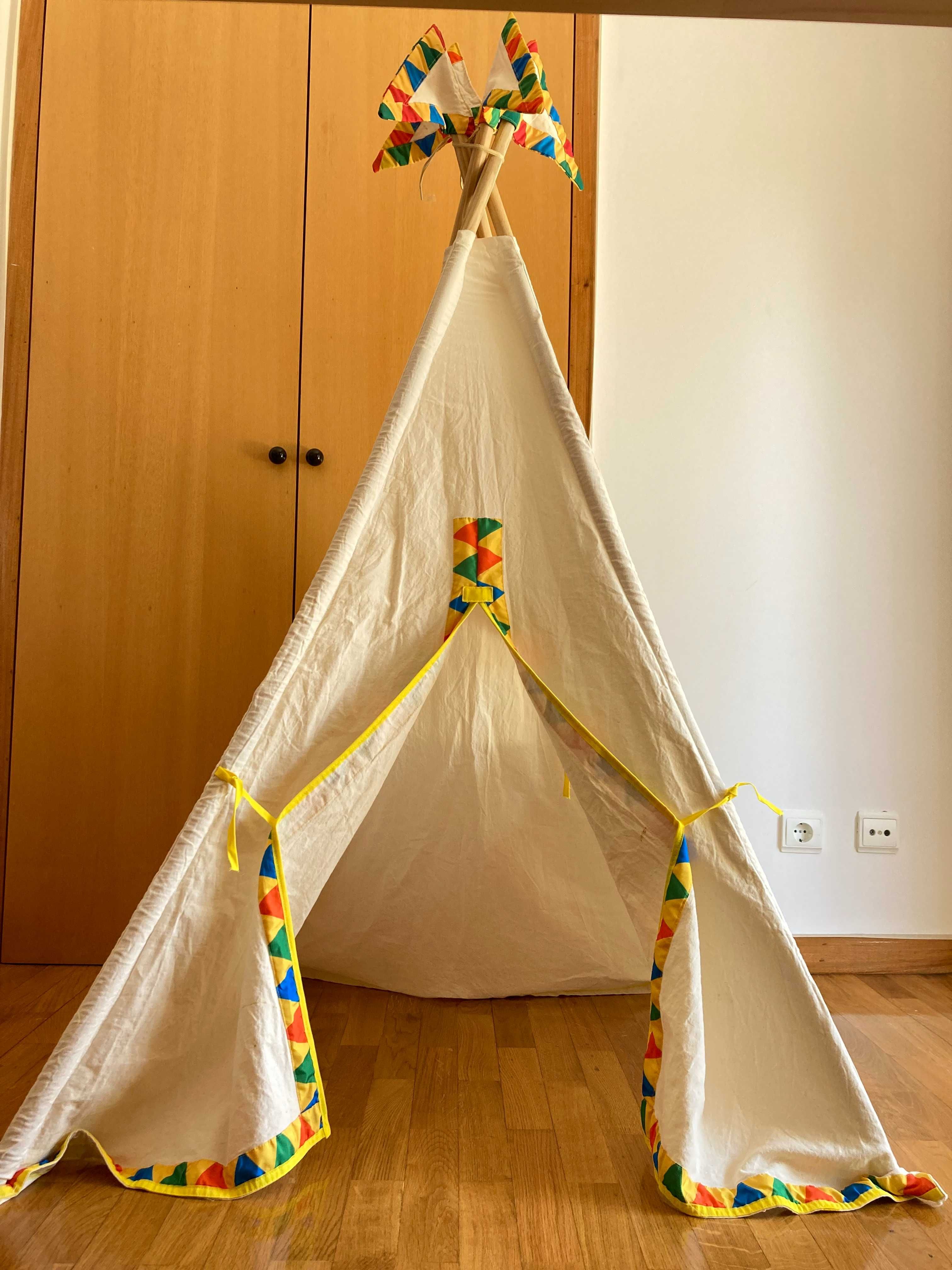 Tenda infantil em tecido - pouco usada