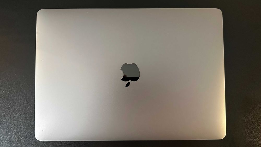 MacBook Pro 13” A2338 M1 / 16 GB RAM / 1 TB SSD