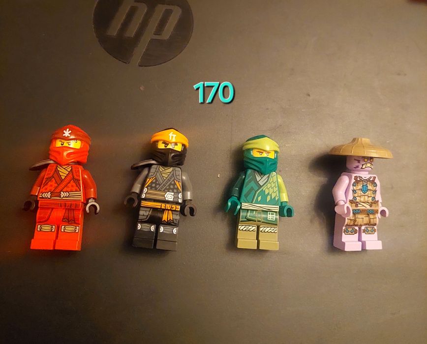 Фігурка Lego  є різні