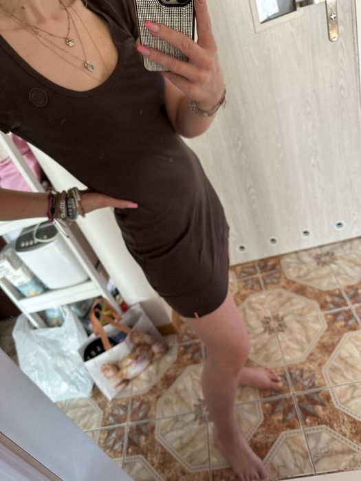 Śliczna brązowa letnia sukienka krótka dekolt