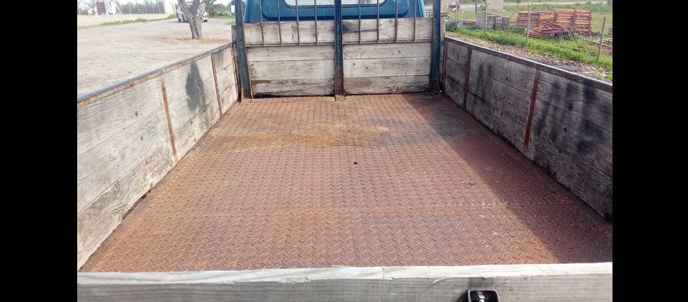 Vendo carrinha de caixa aberta boa estado com o nova