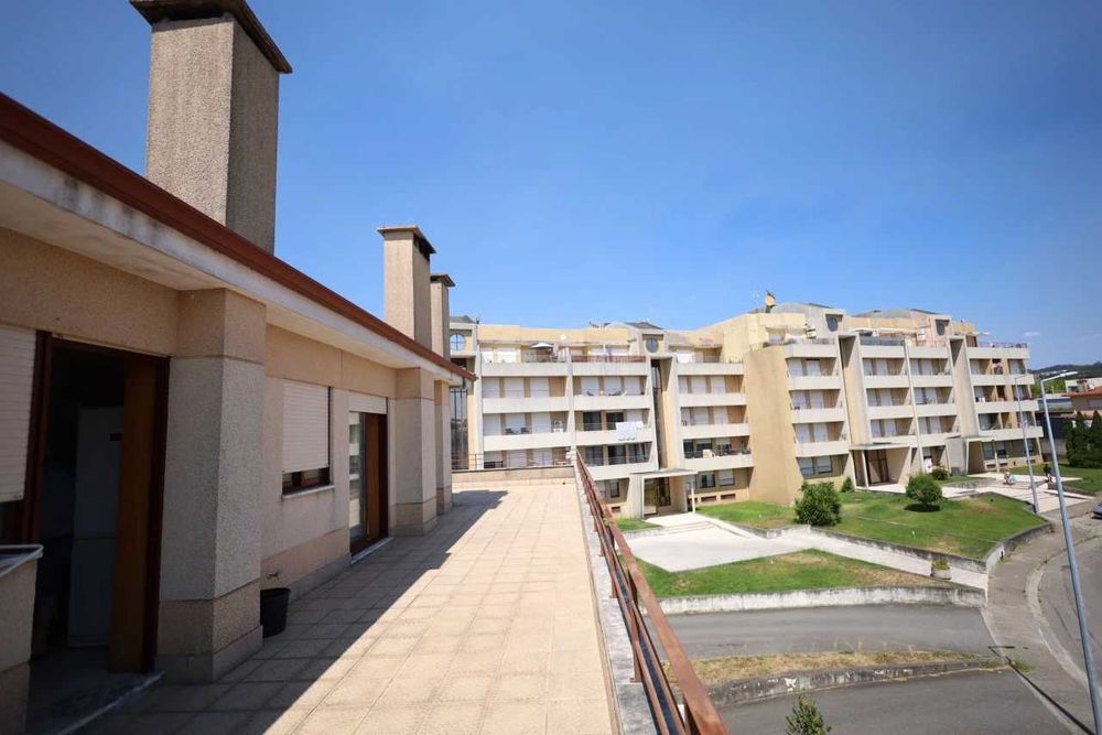 Apartamento T3 Recuado