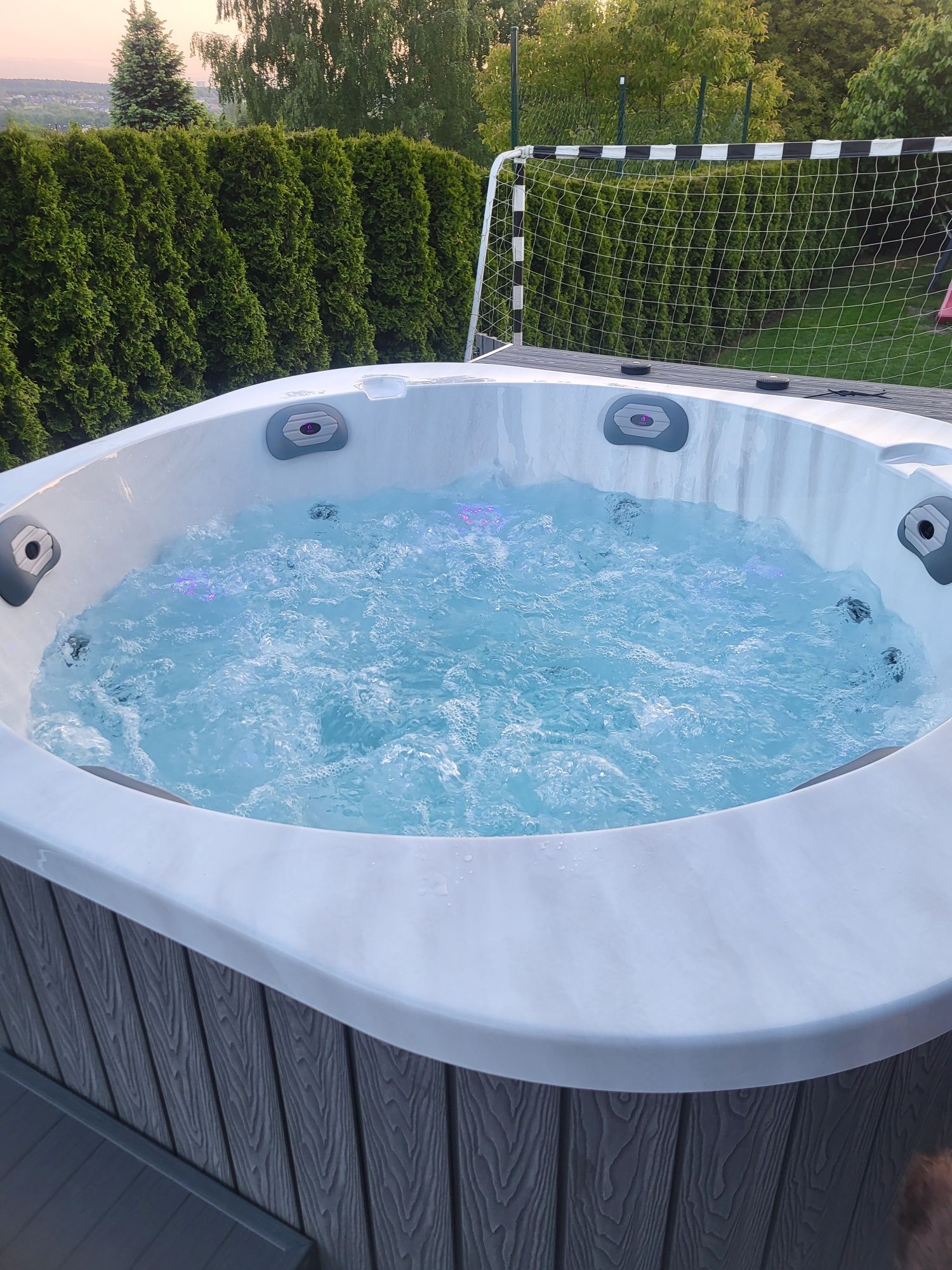 Wynajem balia jacuzzi mobilne