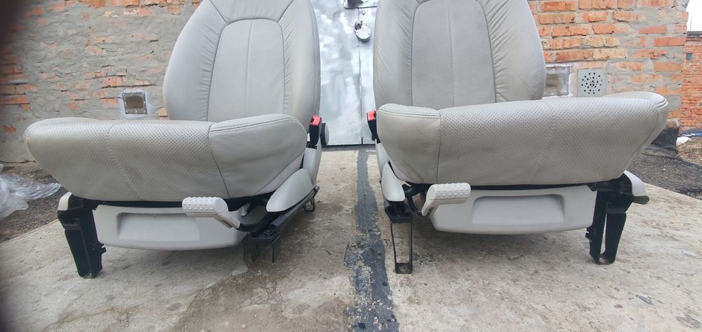 Сидіння Мерседес В-класс