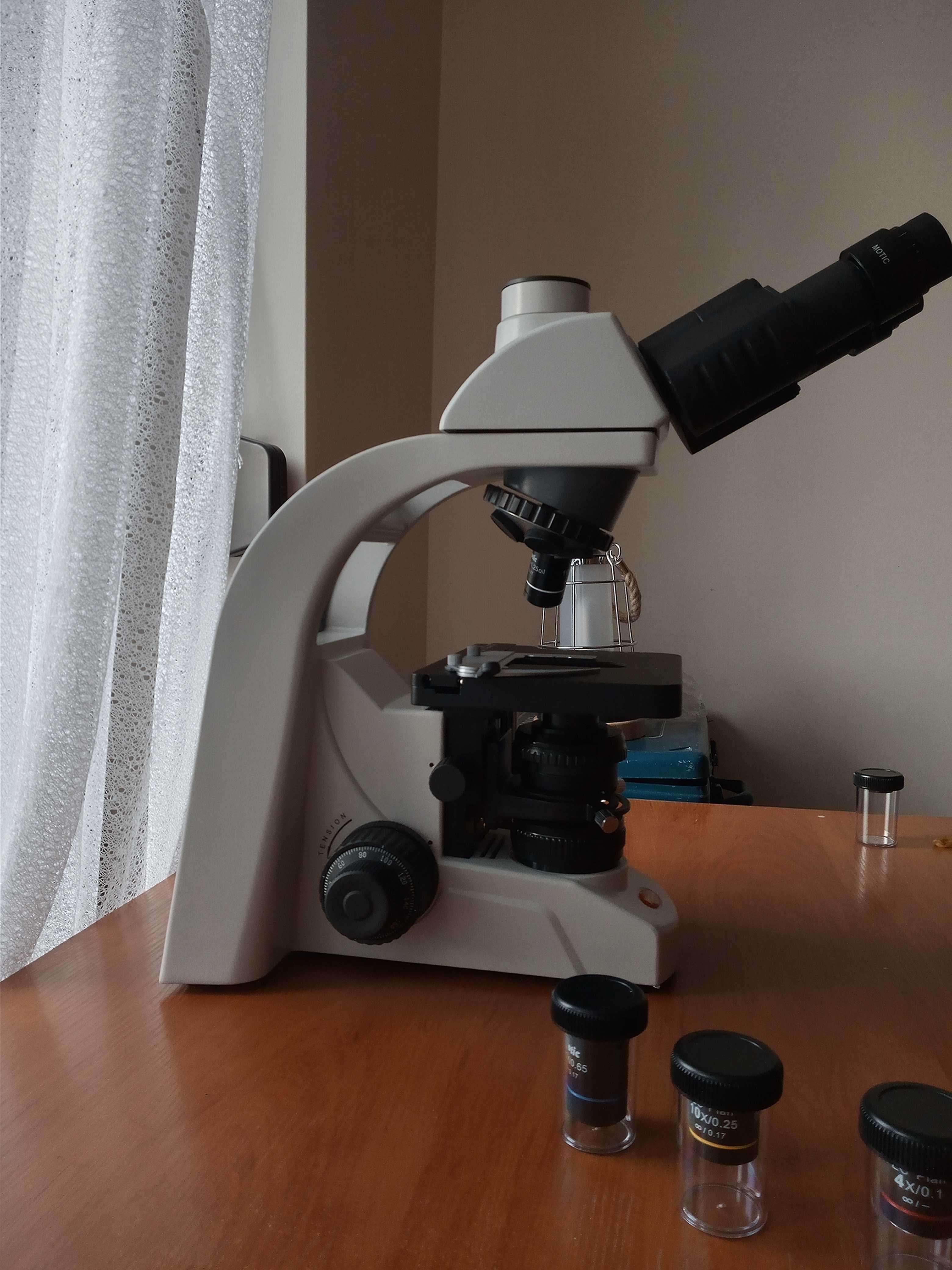 Mikroskop Motic BA-310,LED, (40x-1000x), trinokular