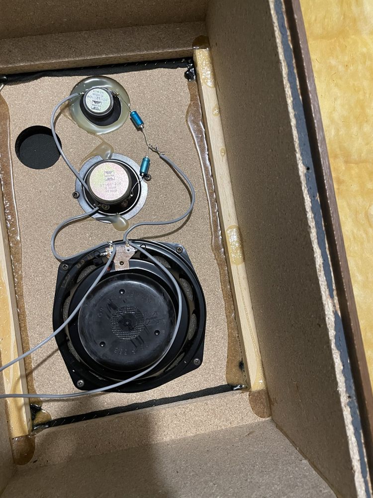 Музыкальная 3-х полосная акустика AUDION BOX RUBIN 220 (80Вт/6Ом)