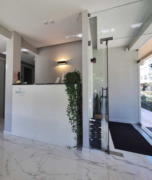 Espaço comercial em rua Bernardim Ribeiro, 134 i