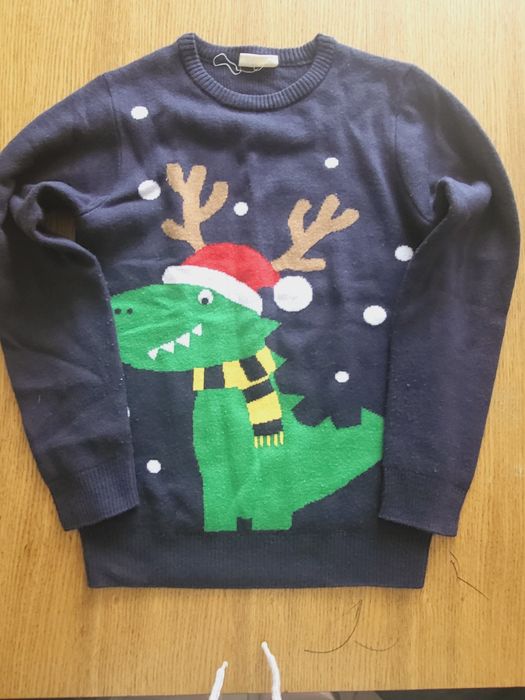 Sweterek świąteczny