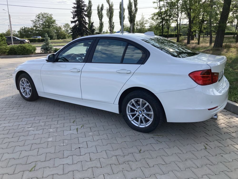 Продам BMW 320 Official