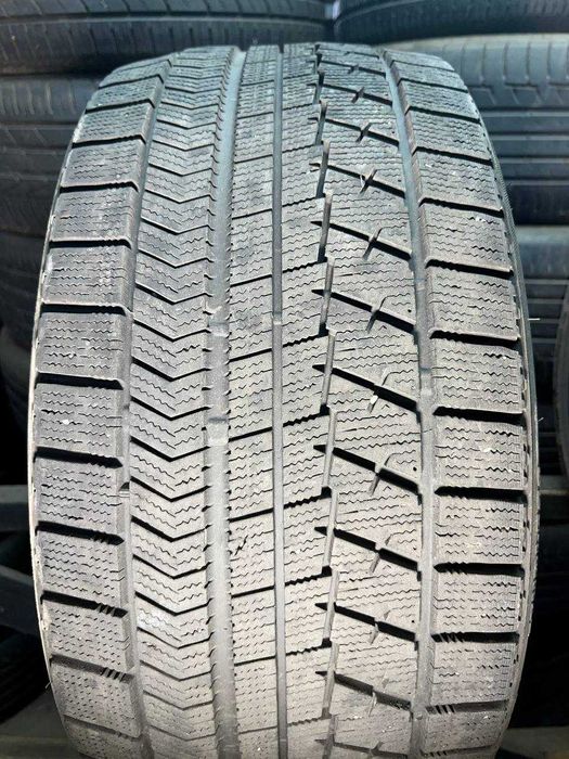 255/35 R18 Bridgestone пара зима