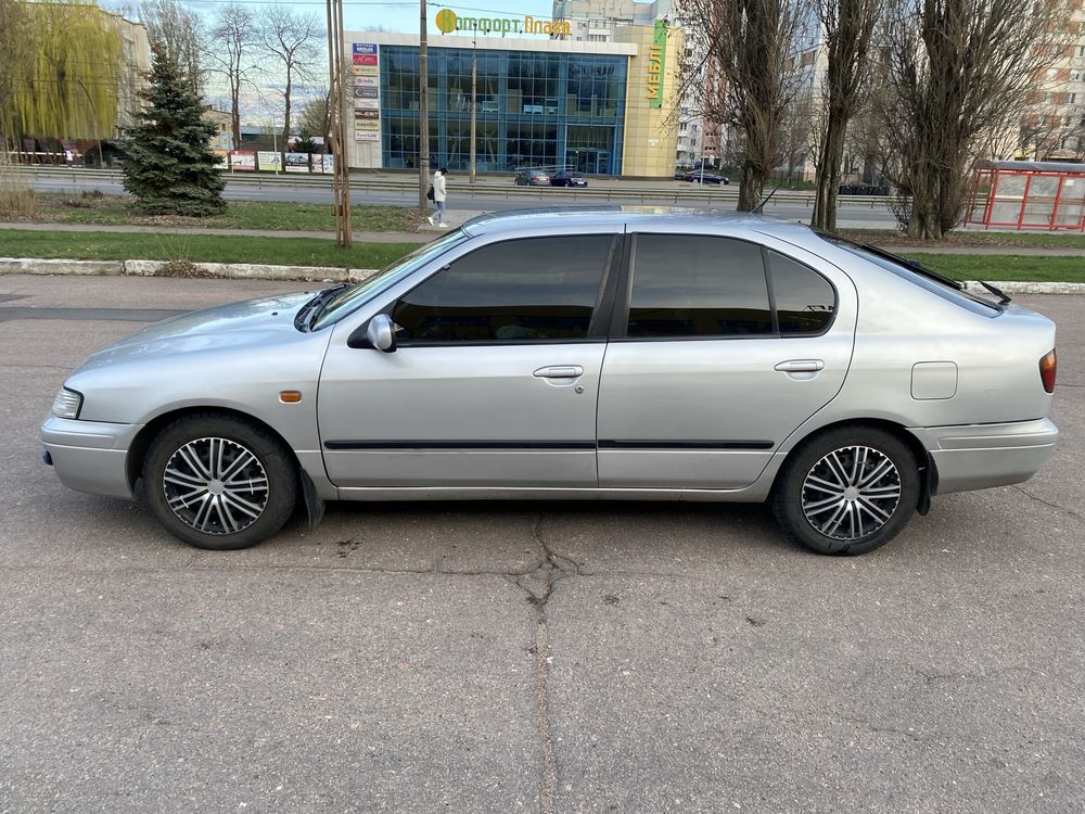 Nissan primera  p11 2.0 td 1997 р. ліфтбек