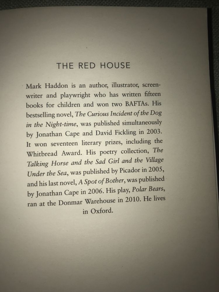 Книга на английском языке The Red House Mark Haddon