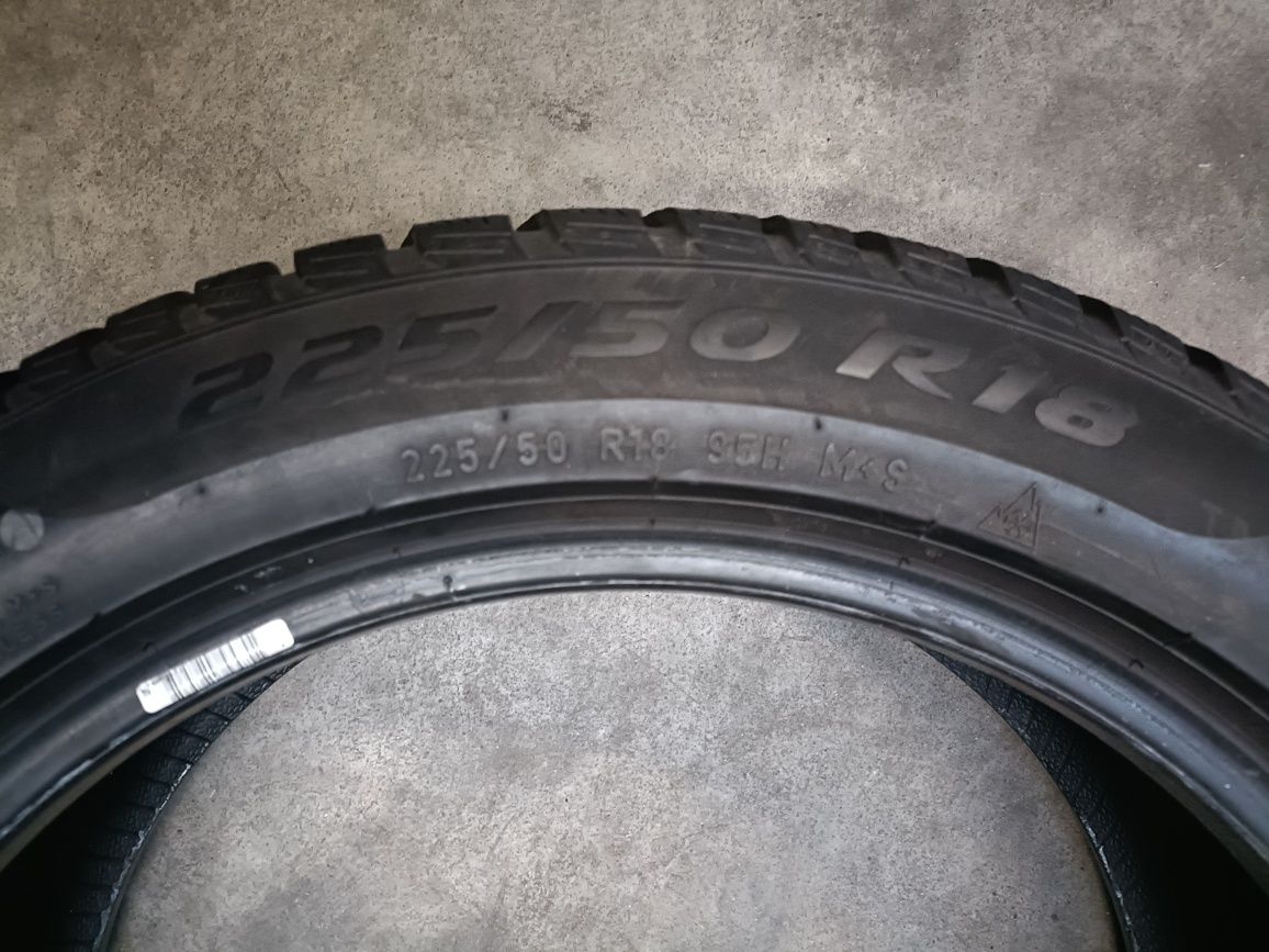 Opony zimowe Pirelli Winter Sottozero 3 225/50r18 95H RSC *