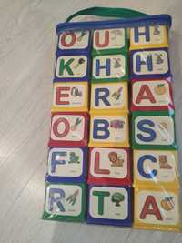 Кубики з англійськими буквами