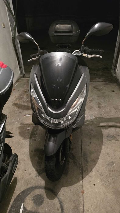 PCX 125 Honda - 2017 + TOP CASE GIVI