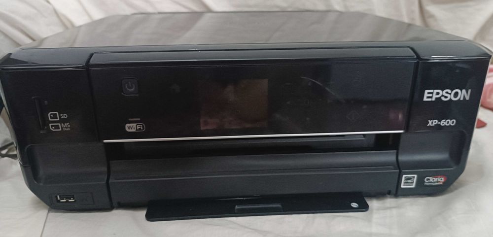 Impressora Epson XP-600 multifunções