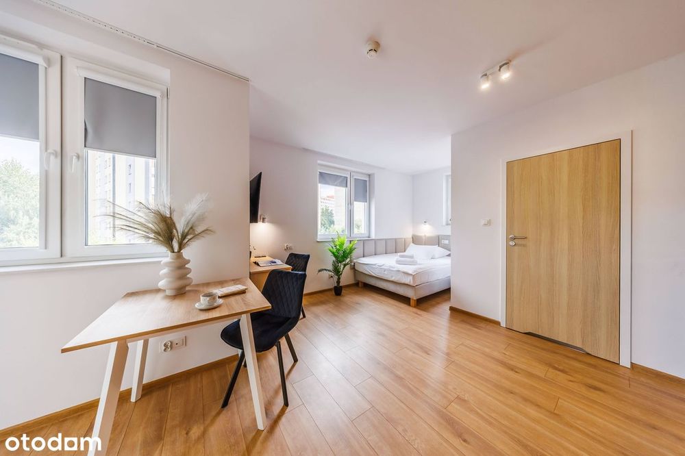 Nowa Kawalerka do wynajęcia z klimatyzacją, windą i balkonem, Centrum