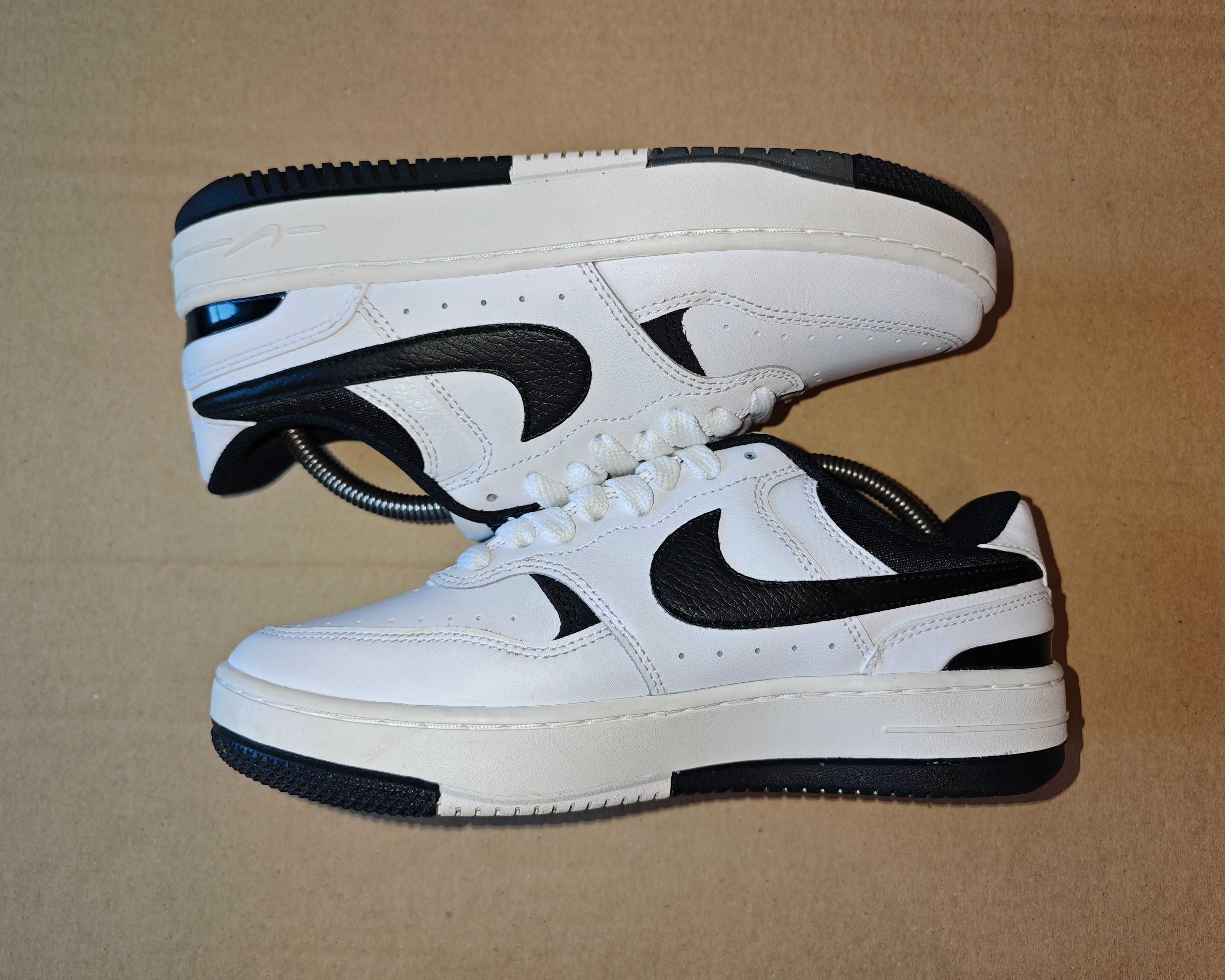 Оригінальні Кросівки Nike Gamma Force