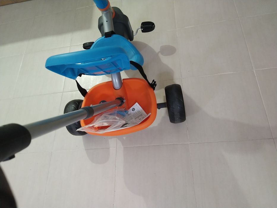 Triciclo Baby Plus Music — Como Novo! 

Triciclo evolutivo, apenas mo