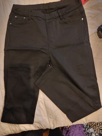 Spodnie czarne 42