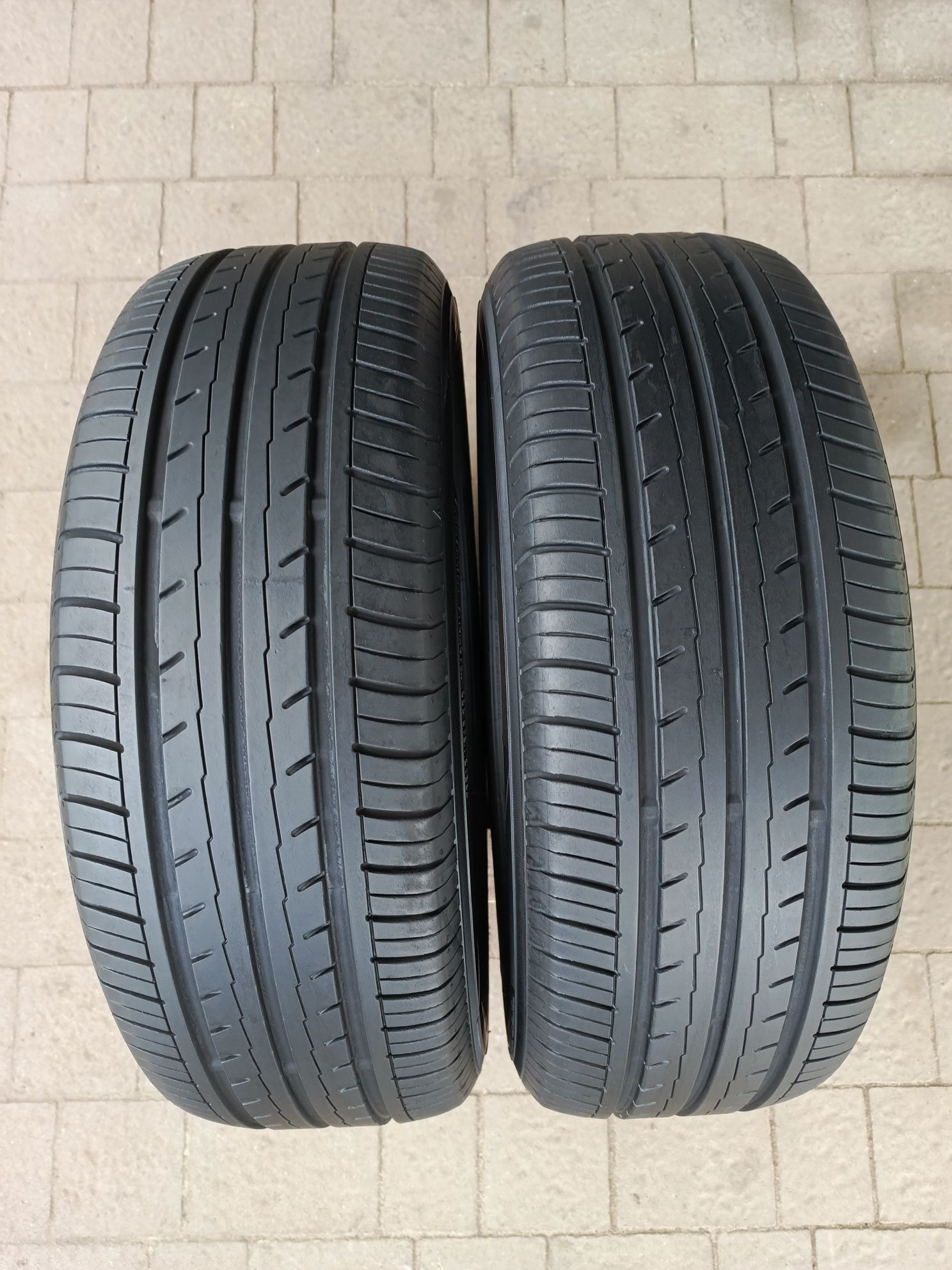 Opony 215/60/R16. 99V. Dot 0922r. YOKOHAMA.