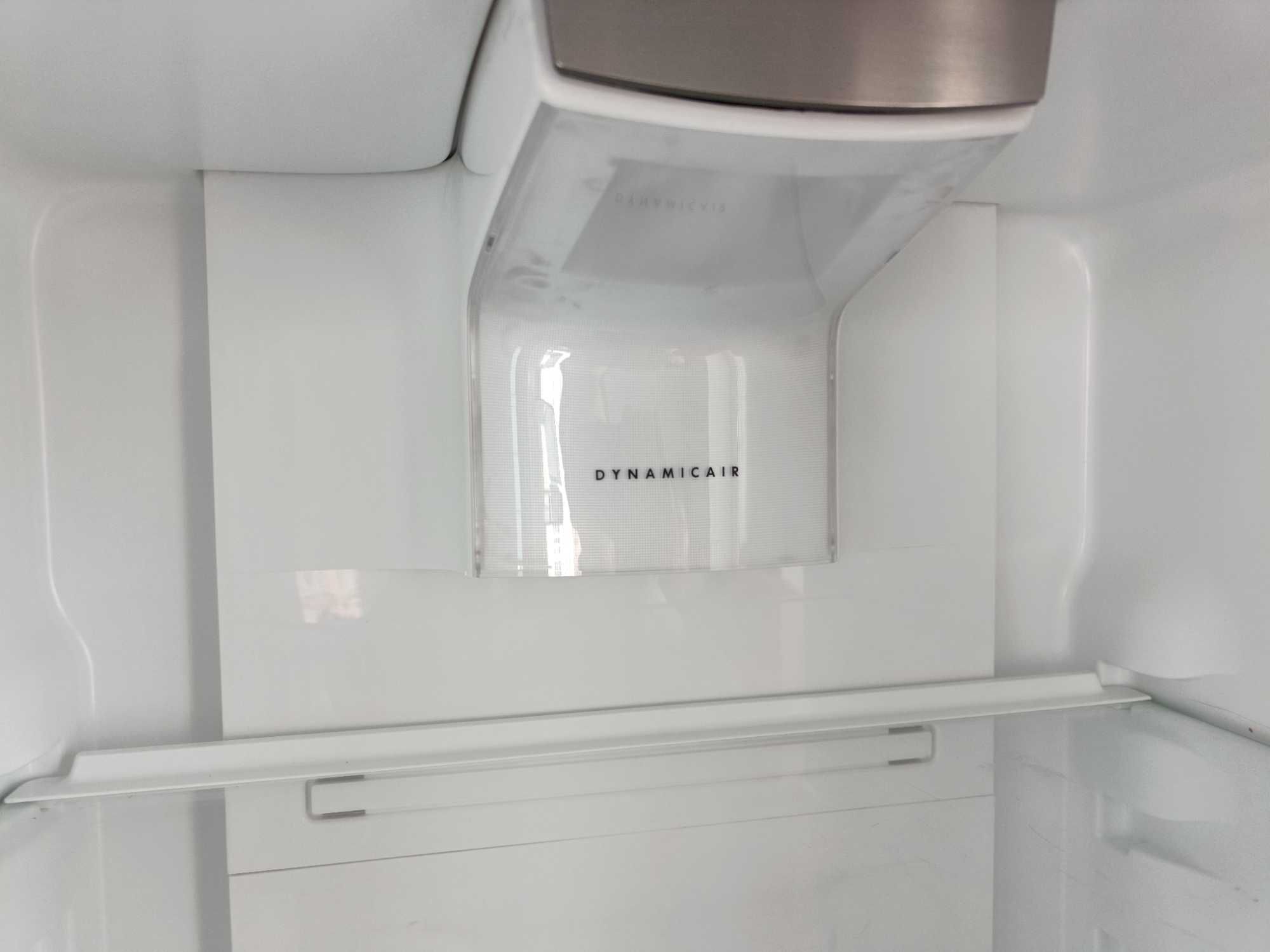 Холодильник встраиваемый  AEG SKZ981800C, б/у в отличном состоянии