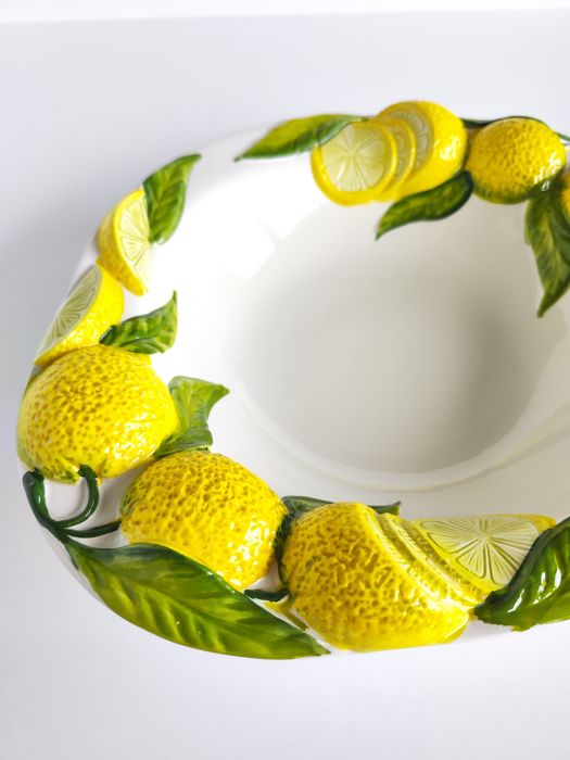 Duża patera w Cytryny 3D