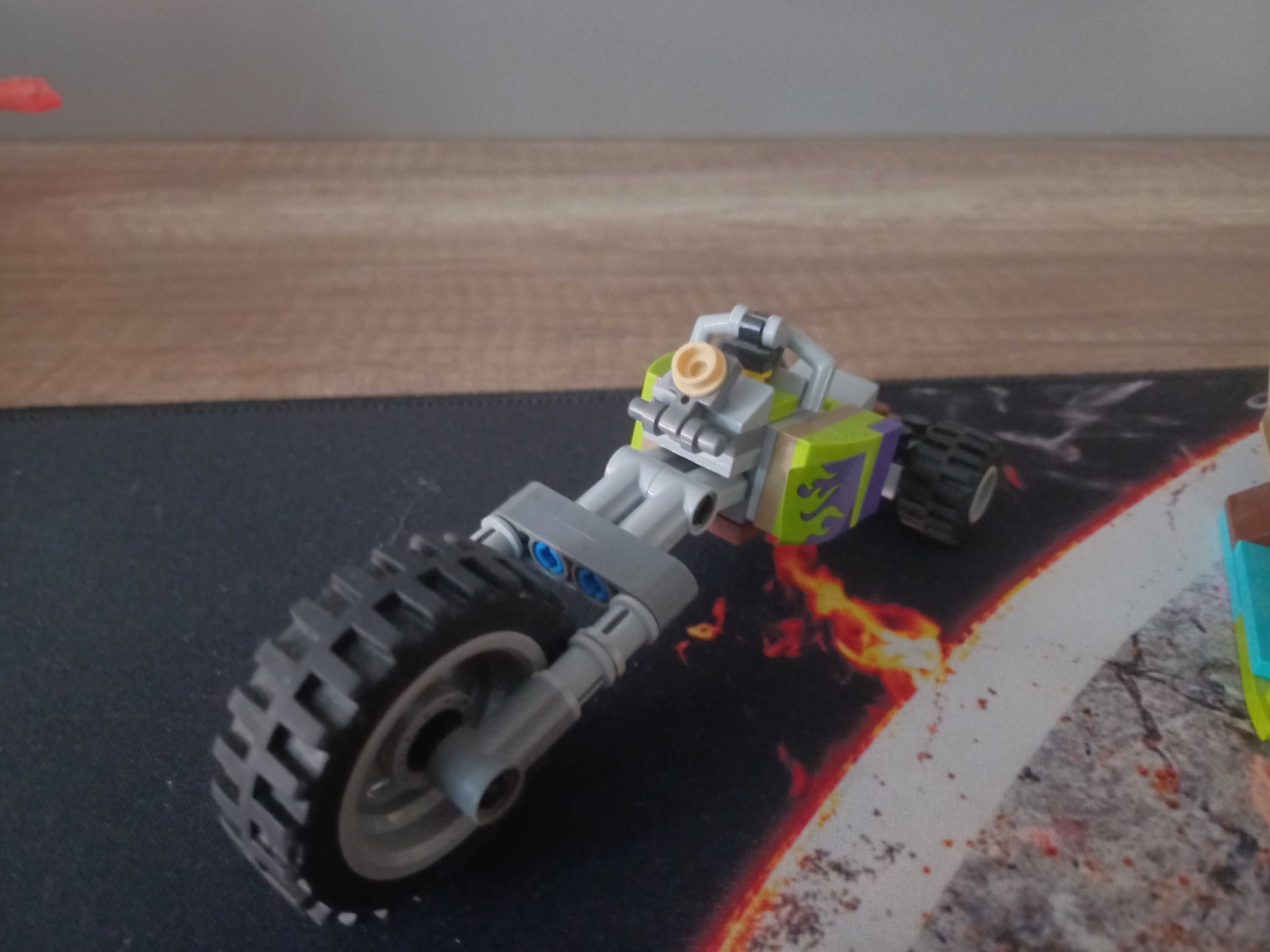 LEGO 75823 Angry Birds Kradzież jaj na Ptasiej Wyspie