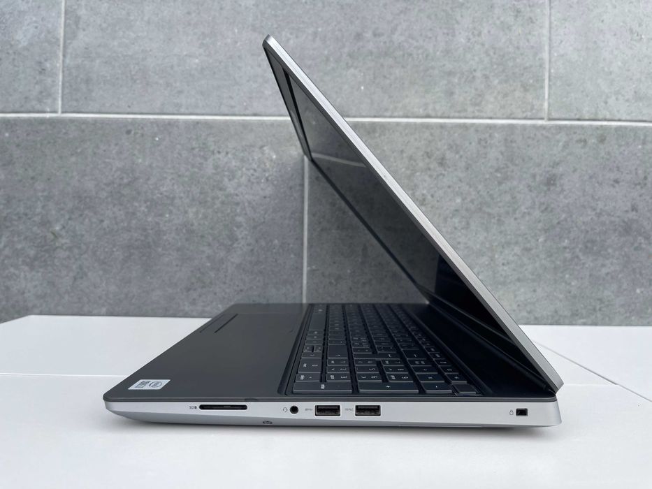 Dell Precision 7550/i7-10875H/32Gb DDR4/1Tb/15.6" IPS/RTX 4000 (8Gb)