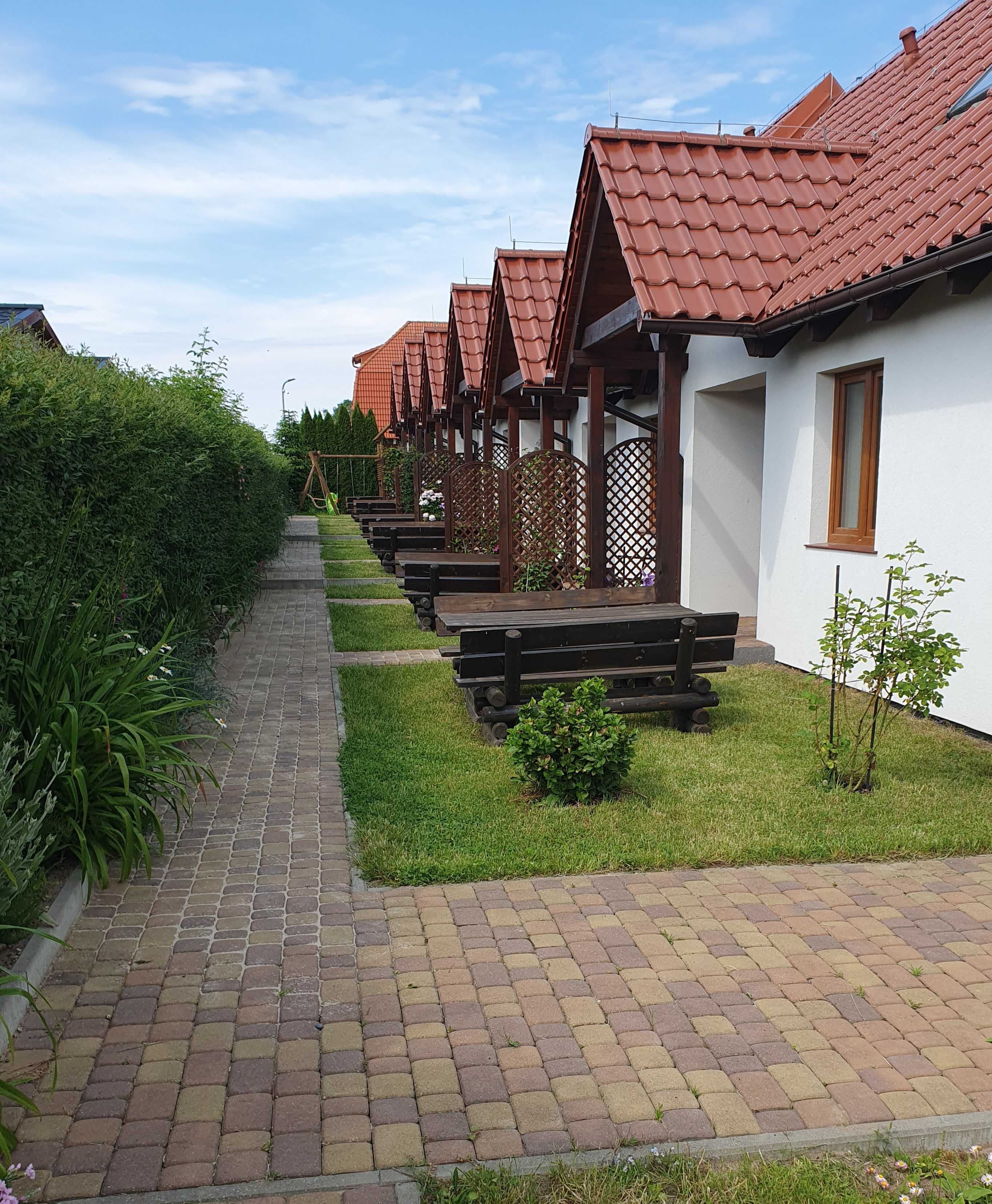 Komfortowe domki nad morzem blisko plaży i blisko centrum w Jarosławcu