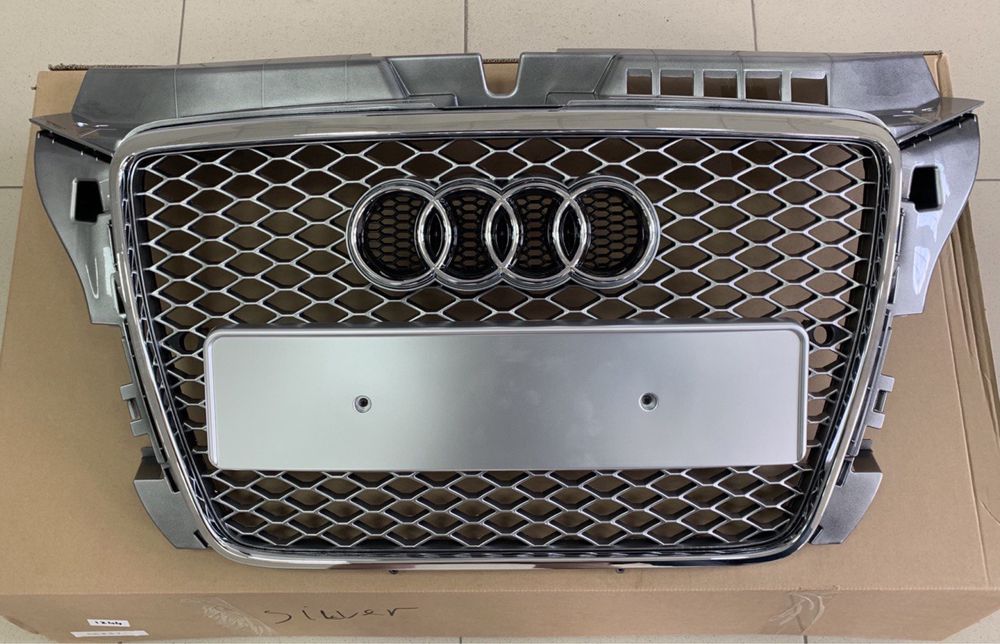 решетка радиатора Audi Q5 2008-2016 год в стиле SRS