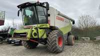 Комбайн Claas Lexion