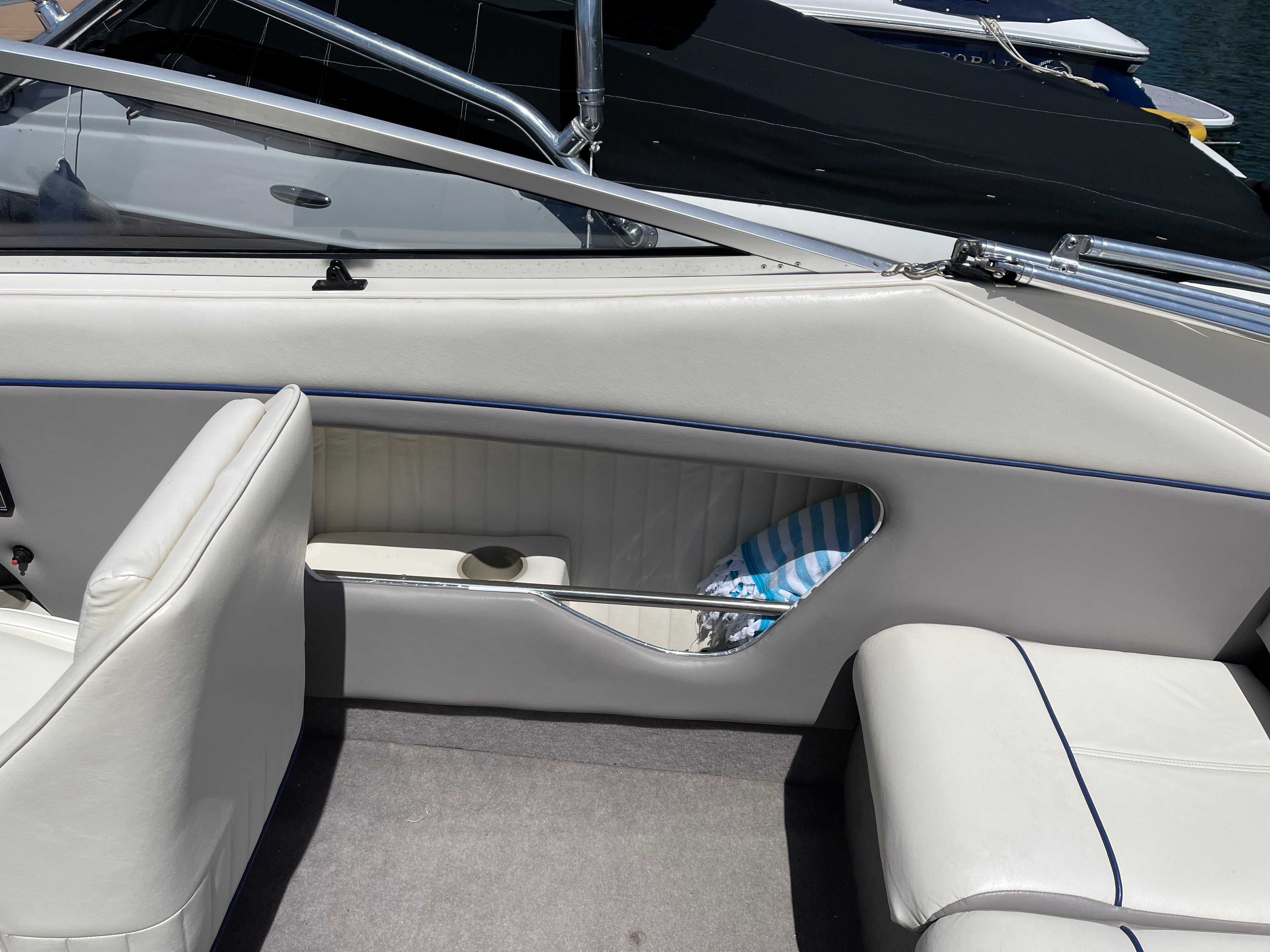 Bayliner Capri 2051