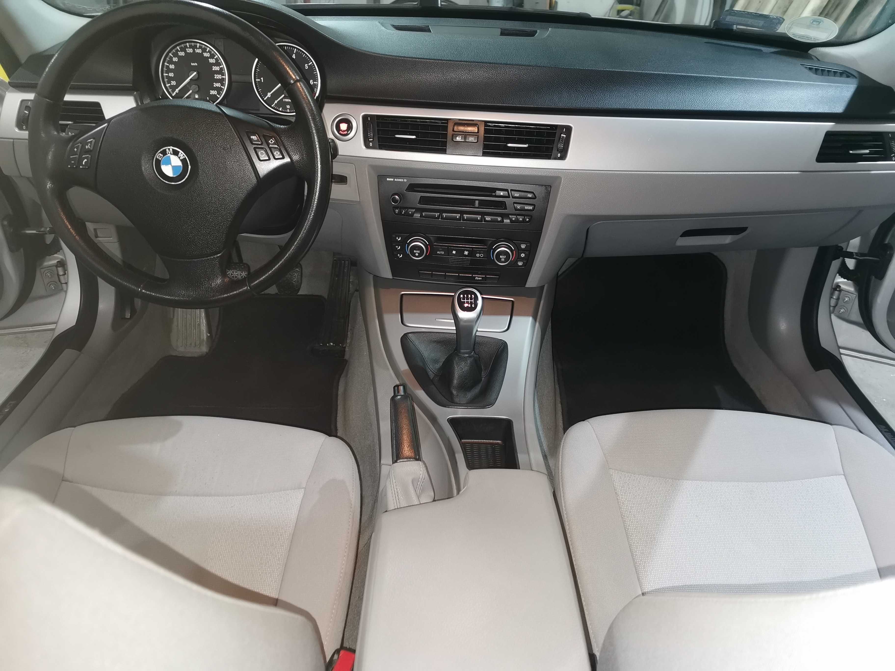 Bmw 3 E90  318i  2008r