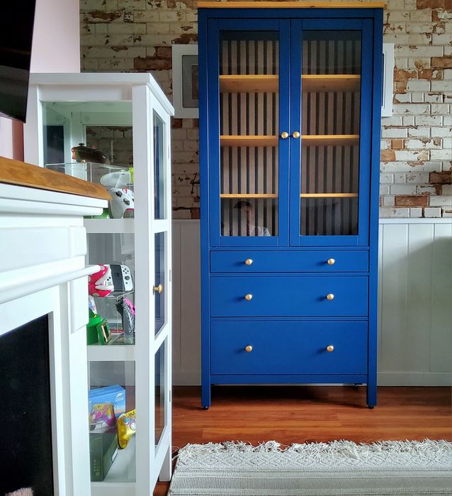 Kredens drewniany witryna ikea hemnes leksvik regal szafa komoda