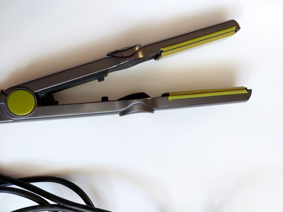 Стайлер,випрямляч для волосся,утюжок,на запчастини