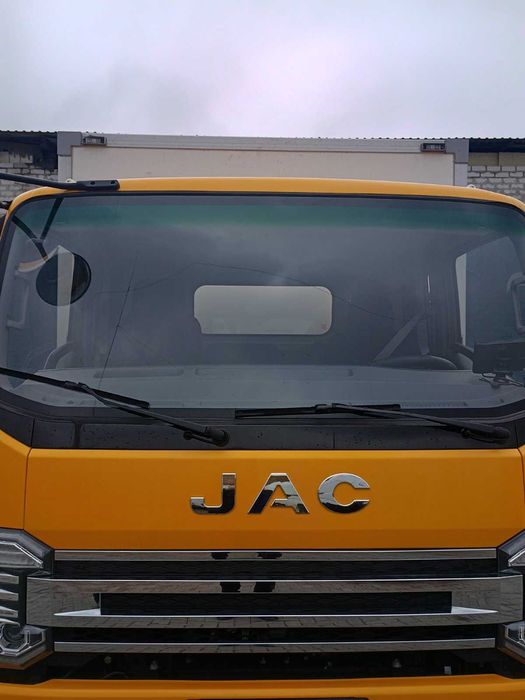 Оренда вантажних автомобілів з водієм - Черкаси та область